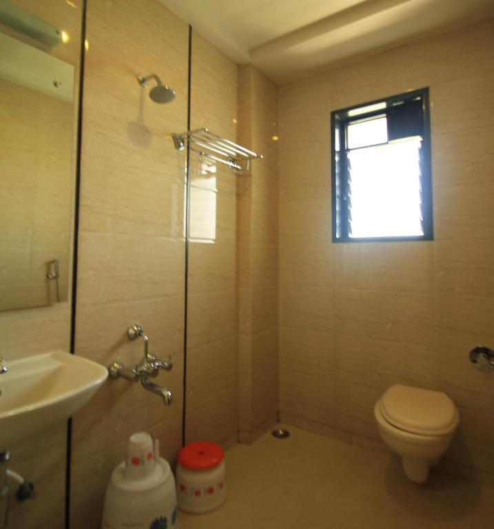 Hotel Sai Smaran Sirdi Szoba fotó