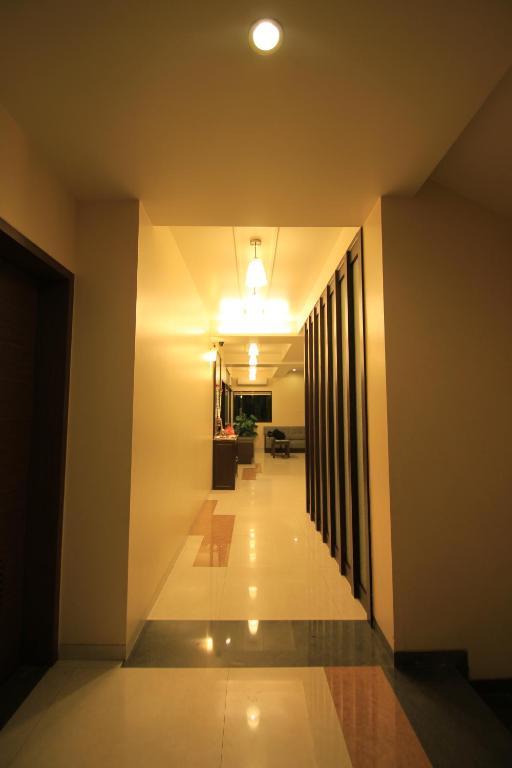 Hotel Sai Smaran Sirdi Kültér fotó